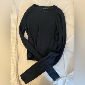 Abercrombie & Fitch black Long Sleeve Tee
